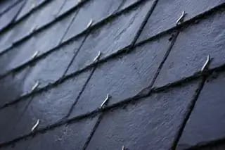 renovation-toiture-ardoises-naturelles-nantes-loire-atlantique-44